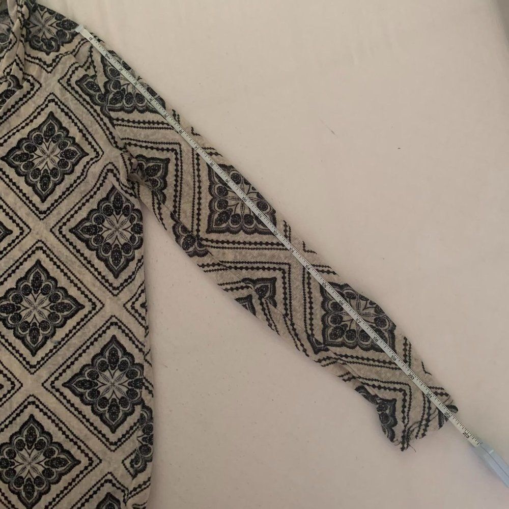Cream Cardigan with Navy Pattern - Picture 6 of 6